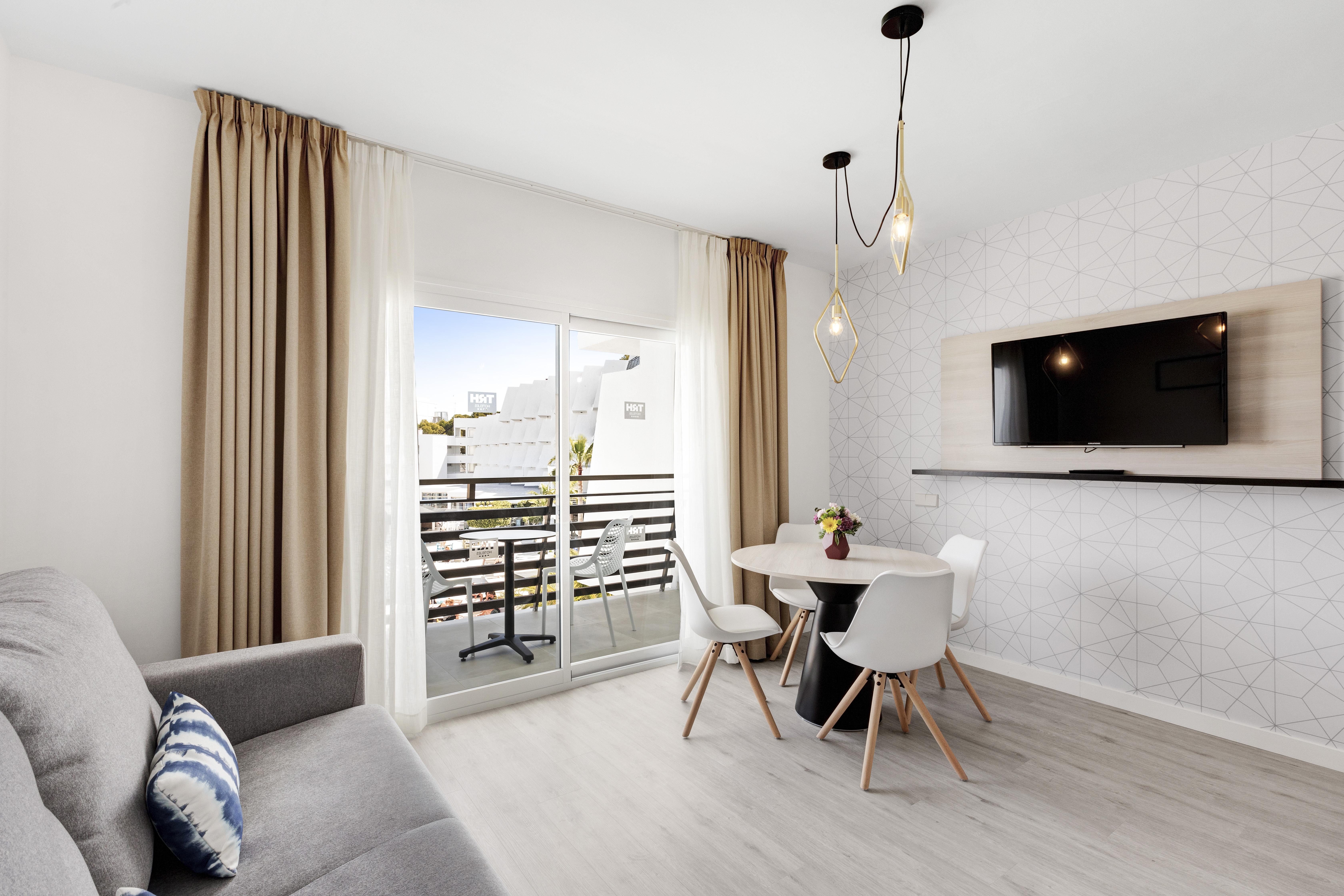 Palmanova Suites By Trh (Adults Only) มากาลุฟ ภายนอก รูปภาพ