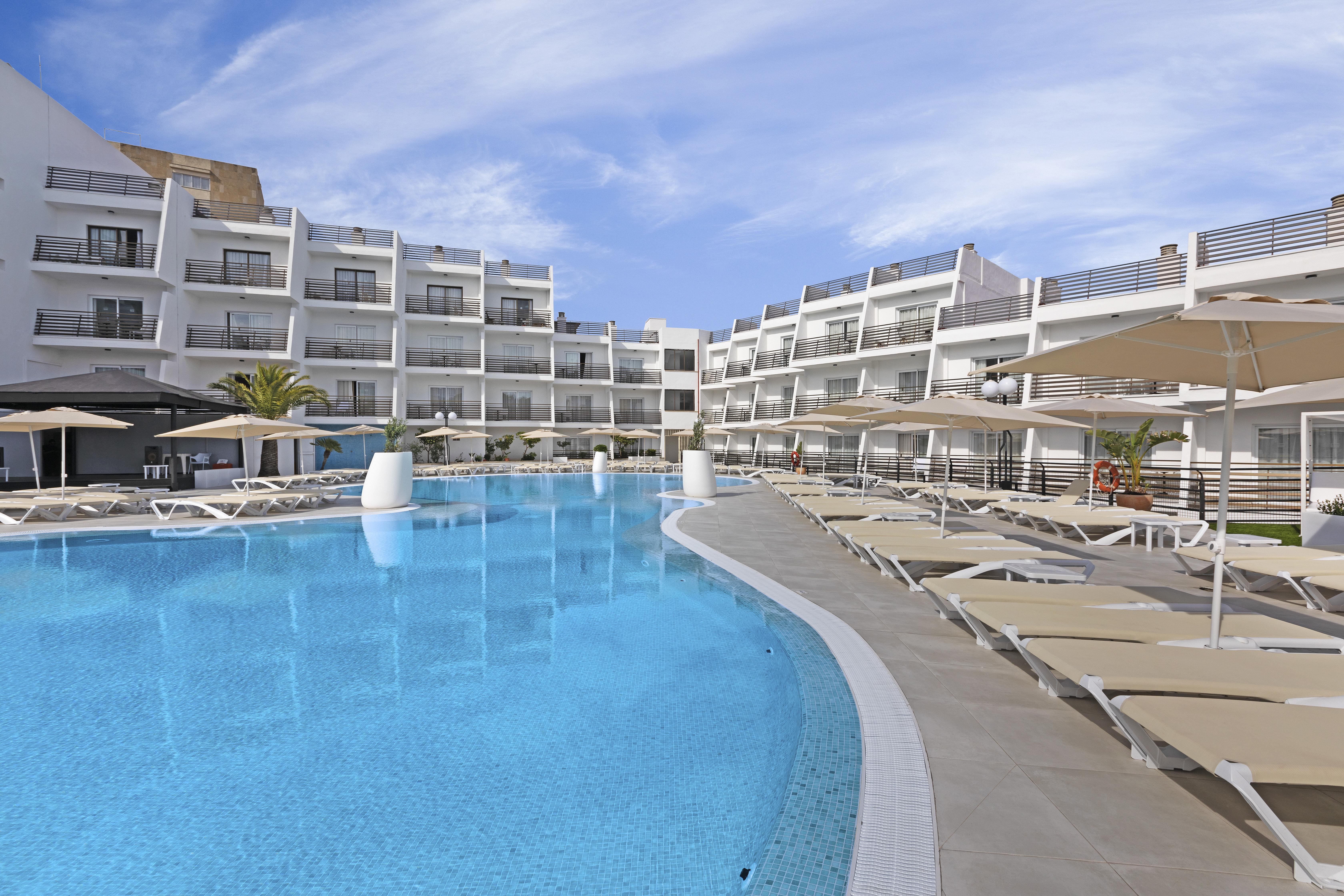 Palmanova Suites By Trh (Adults Only) มากาลุฟ ภายนอก รูปภาพ